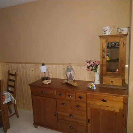 Vikerbiescas Apartamento